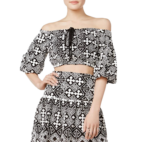 Mare Mare Tops - Mare Mare Jorah Embroidered Black White Geometric Crop Top sz M